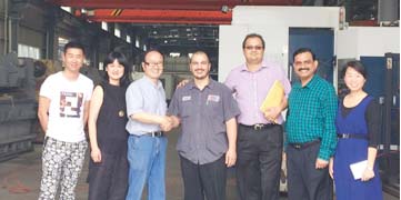 American customers come to Muyea